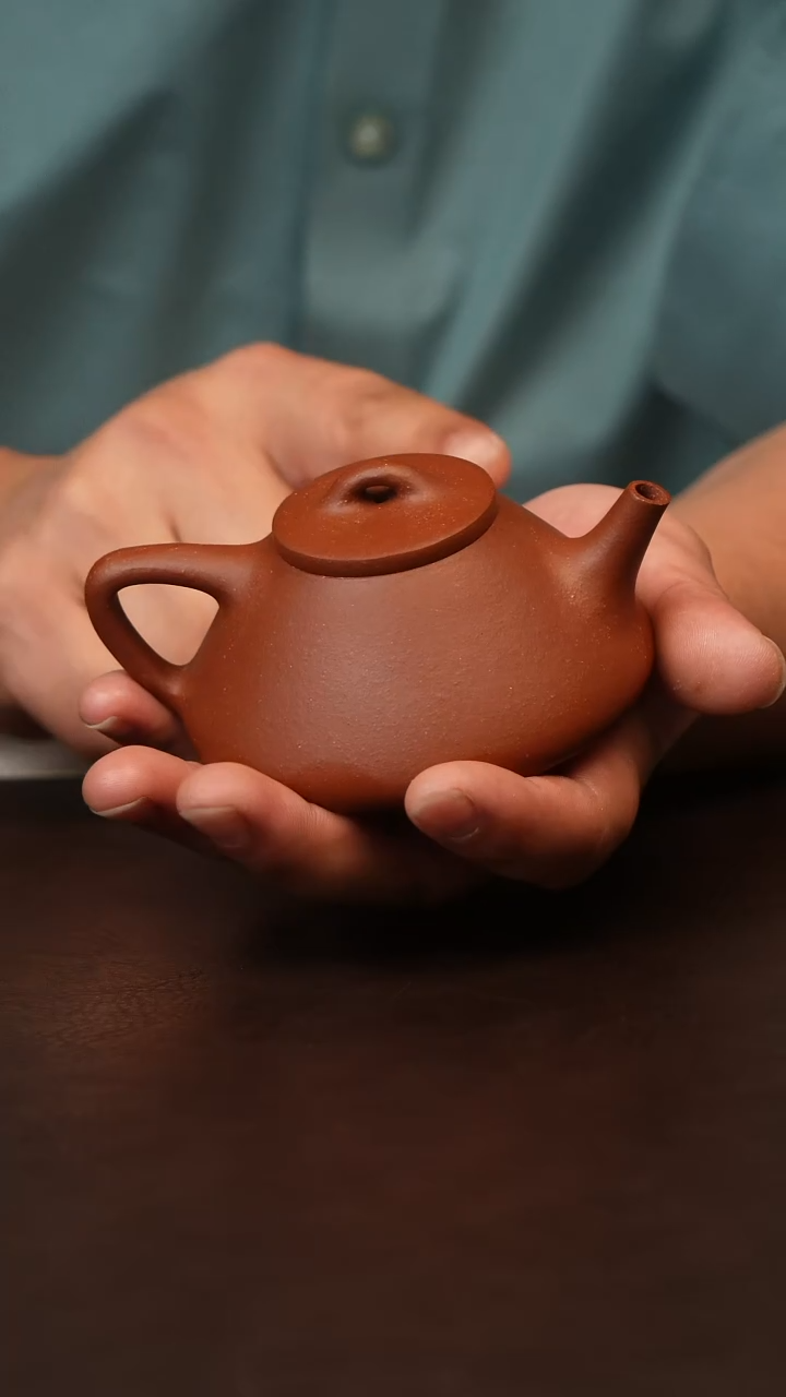 茶壶紫砂原矿紫砂平台紫泥石瓢