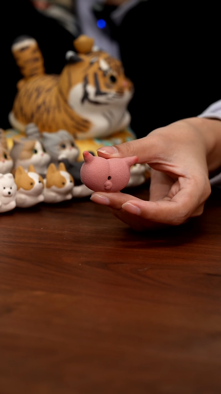 紫砂摆件猪屁香插