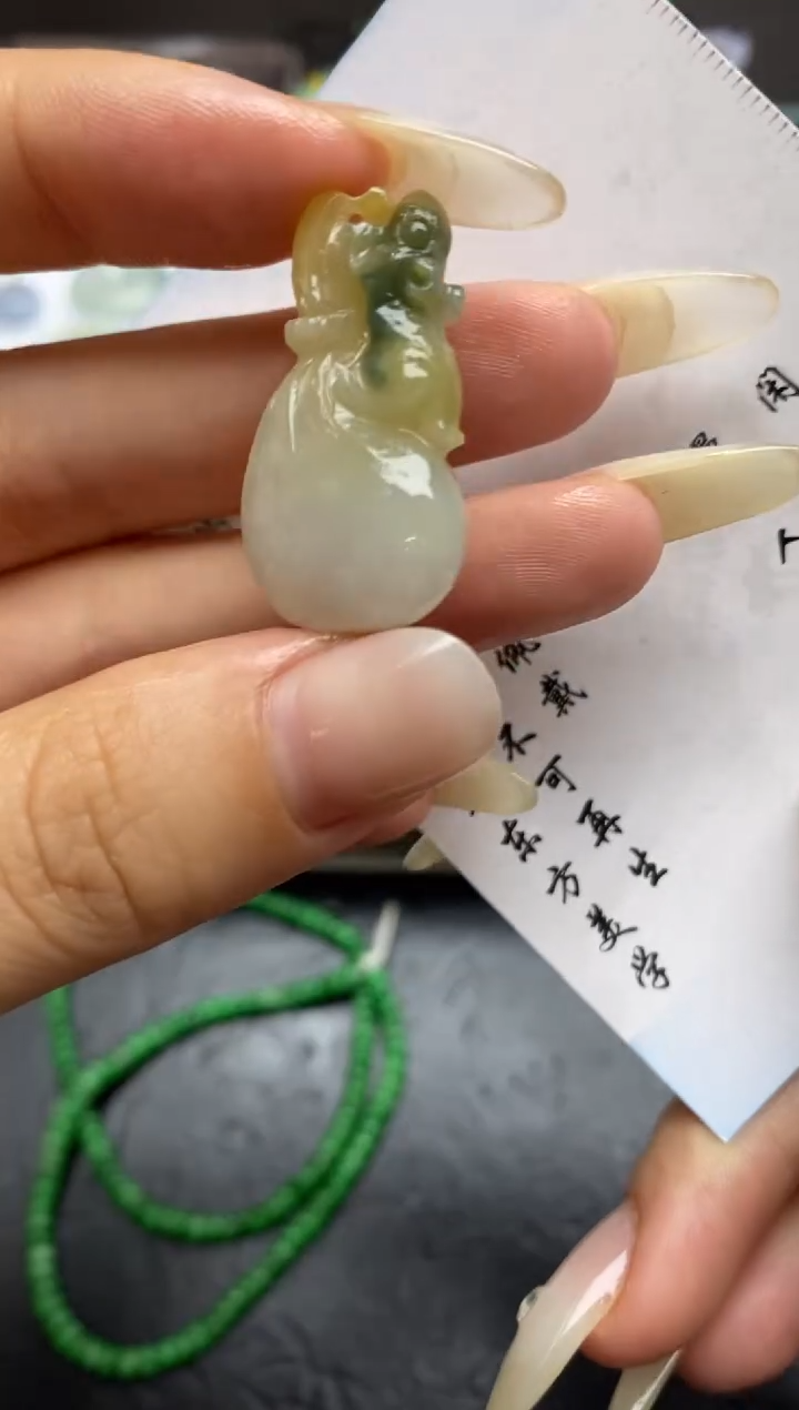 定制翡翠未镶嵌翡翠毛货~