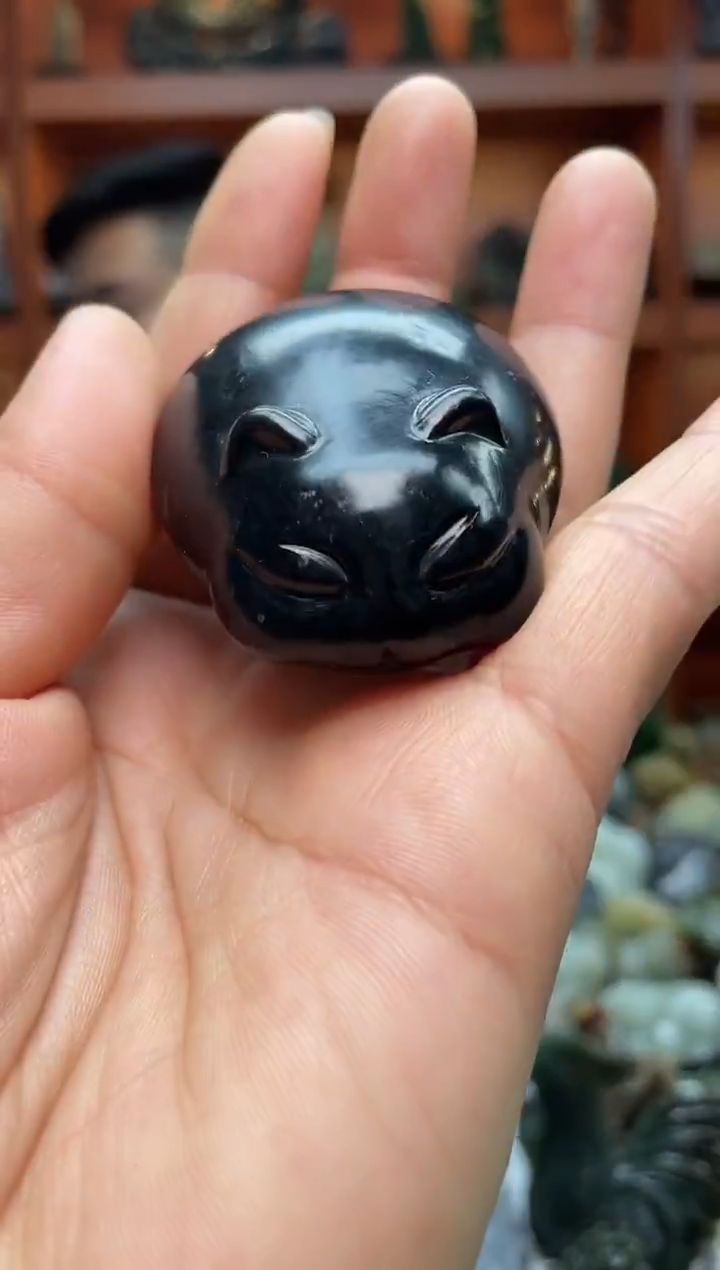 未镶嵌和田玉把件1