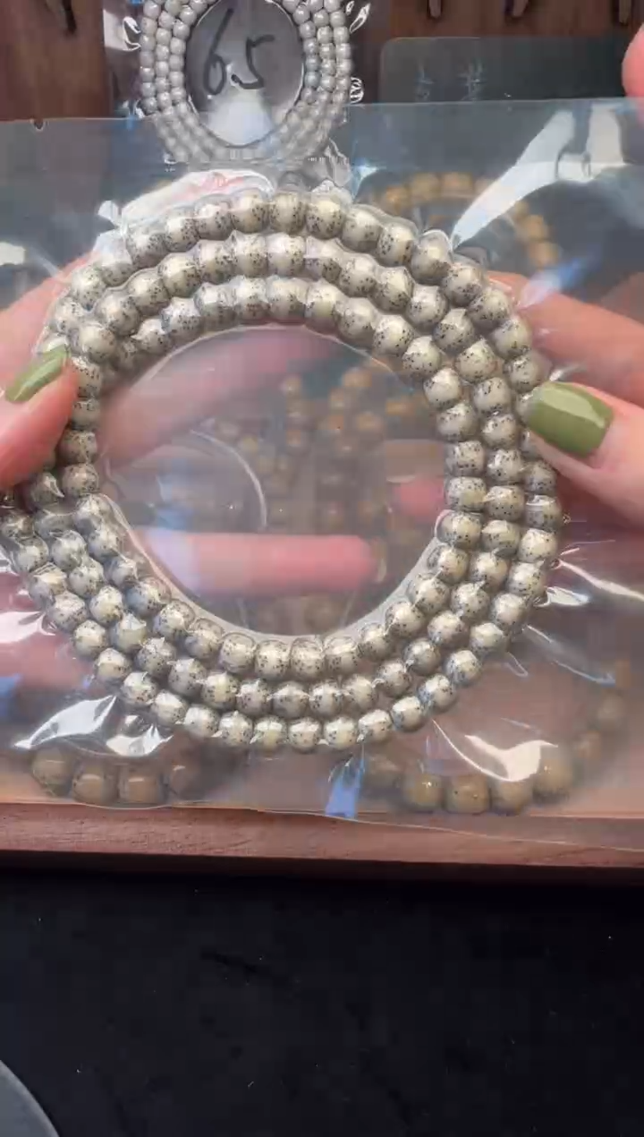 手串星月菩提A01 卡8石玉绿背长串