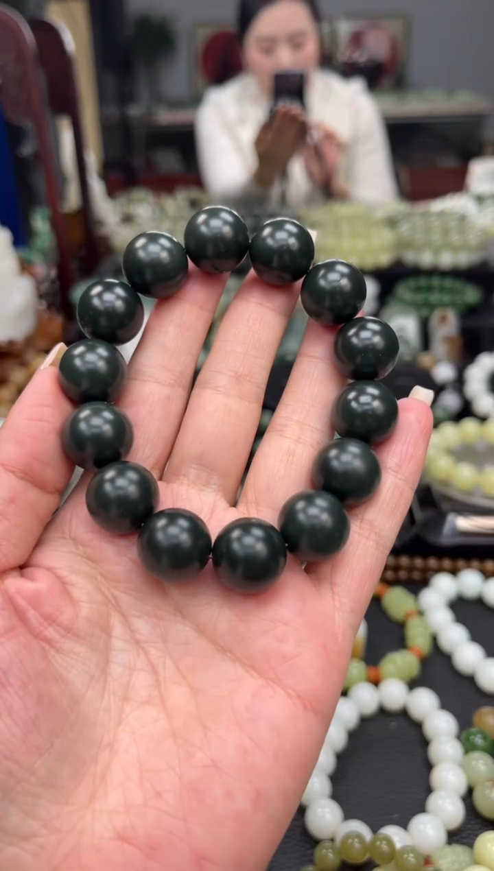 【闪购商品】和田玉手串未镶嵌新疆塔县黑青卡16