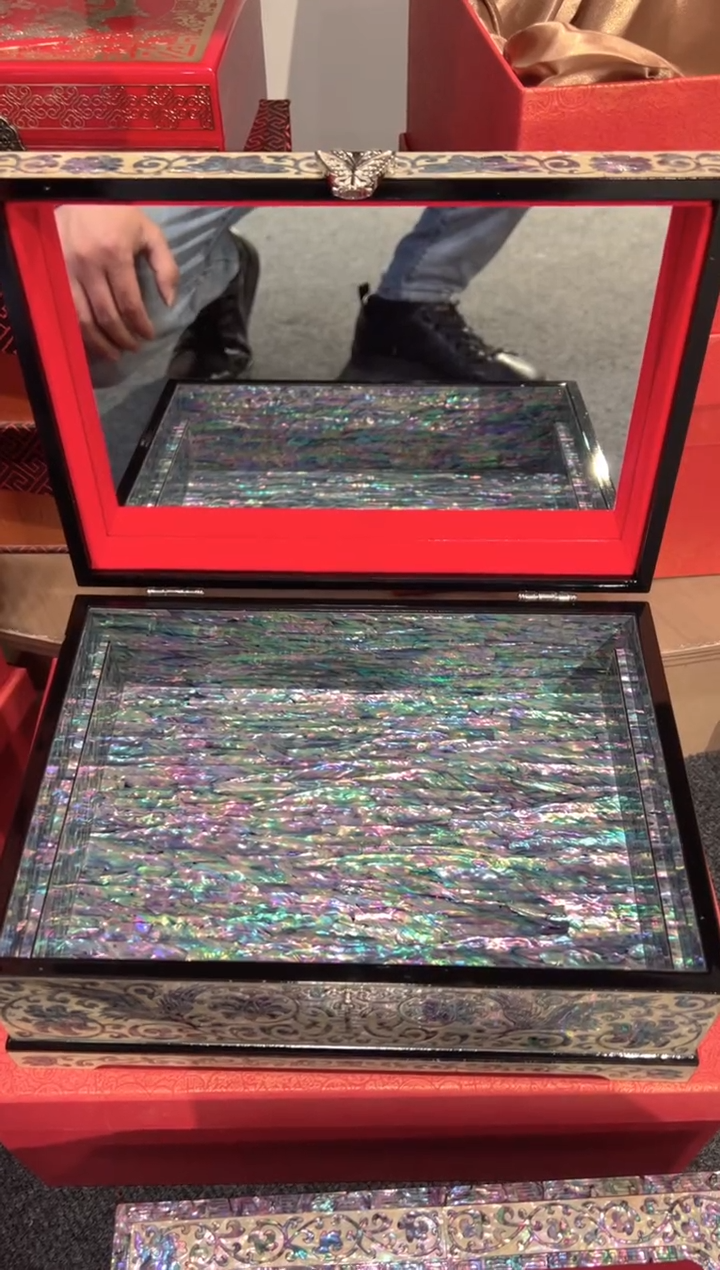 【闪购商品】按扣满贝·弘贝雅螺钿漆器文化馆