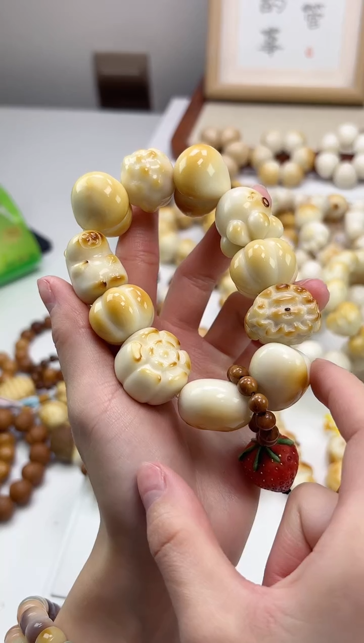 手串菩提根/象牙果象牙果草莓多宝22mm手串