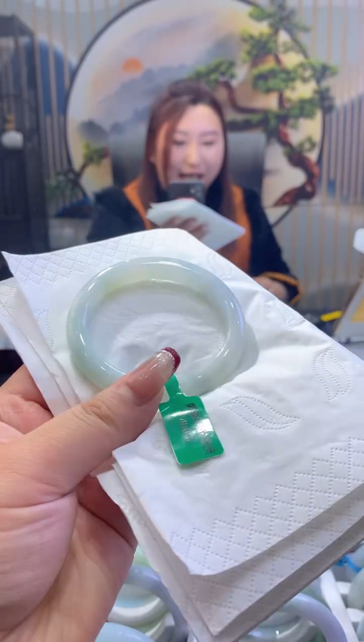 【闪购商品】翡翠手镯未镶嵌00009739