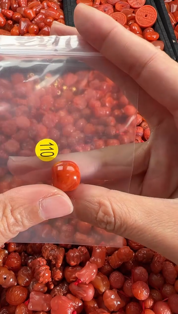 【闪购商品】南红玛瑙颈饰未镶嵌1