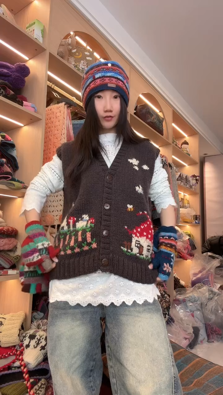 羊毛咖色小兔马甲 