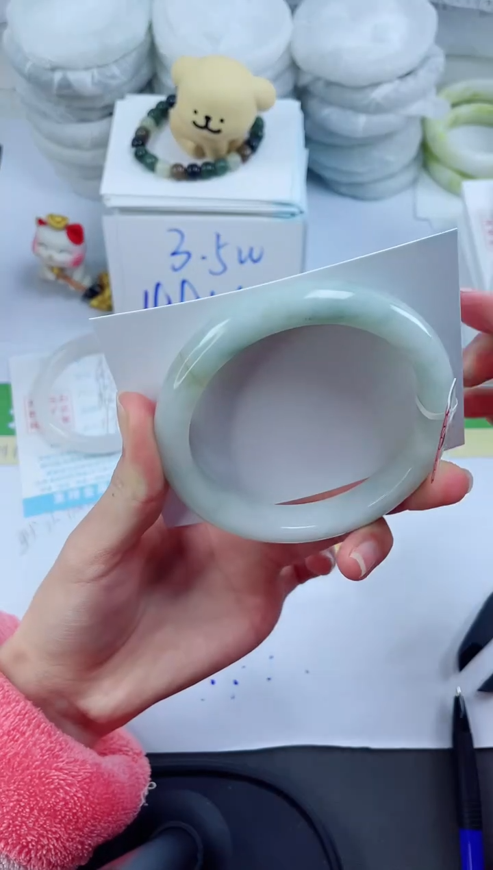 【闪购商品】石英质玉手镯未镶嵌432-63.7