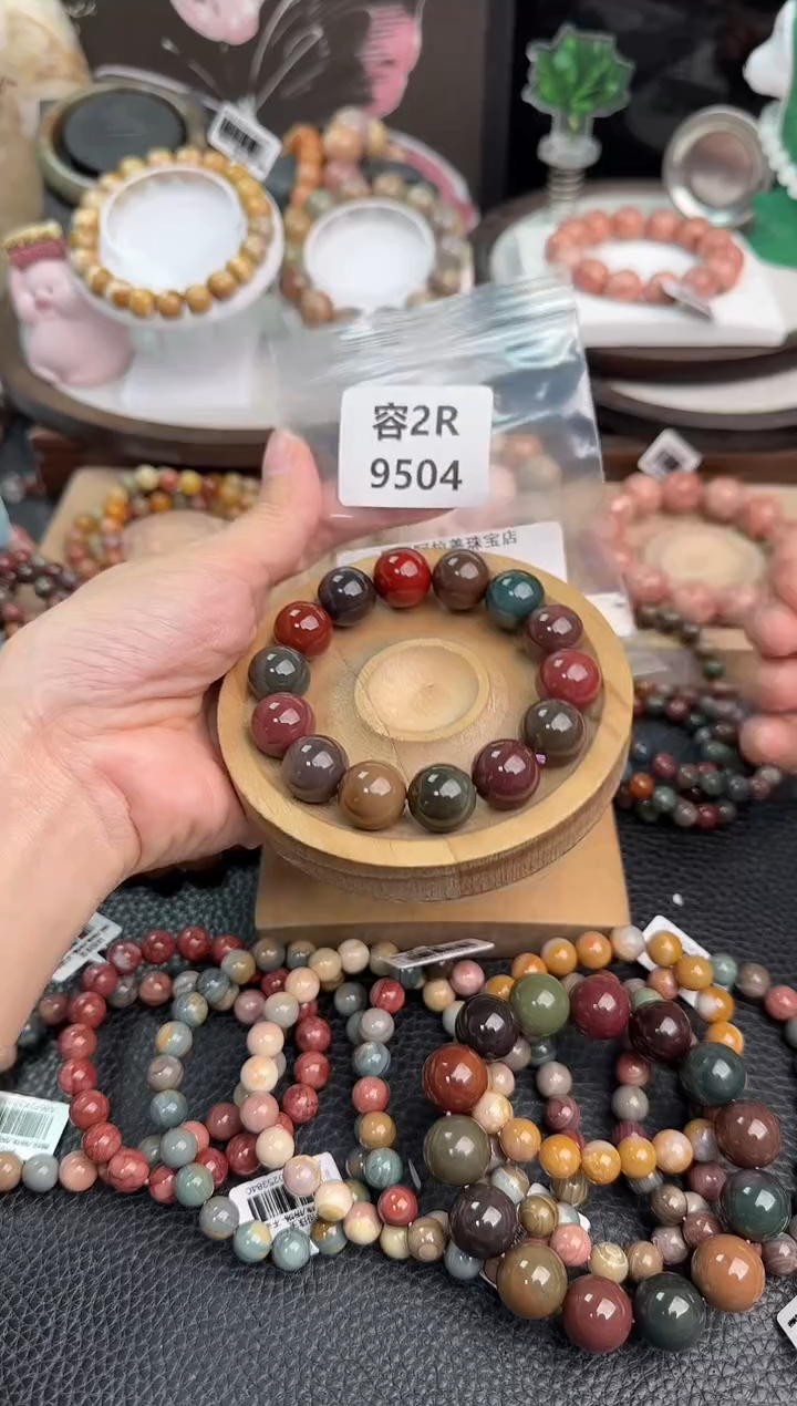 未镶嵌手链石英质玉?****。2R9504