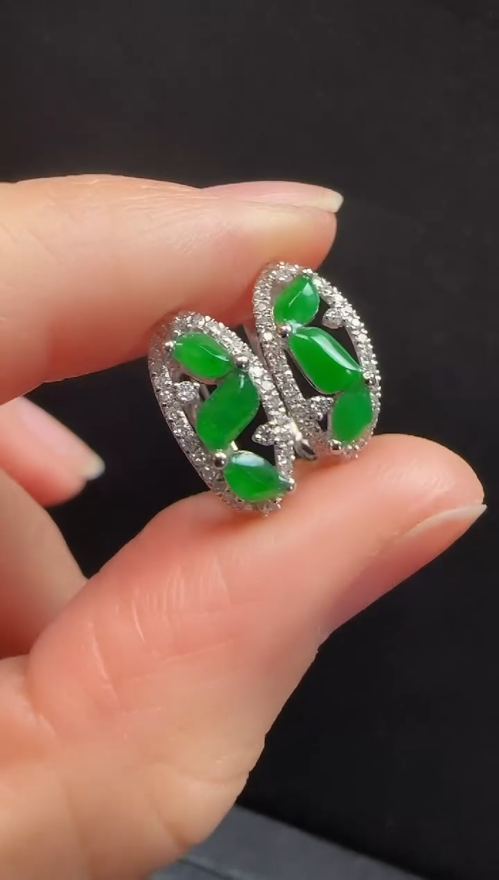 【闪购商品】翡翠耳环18K金镶嵌344随形一对