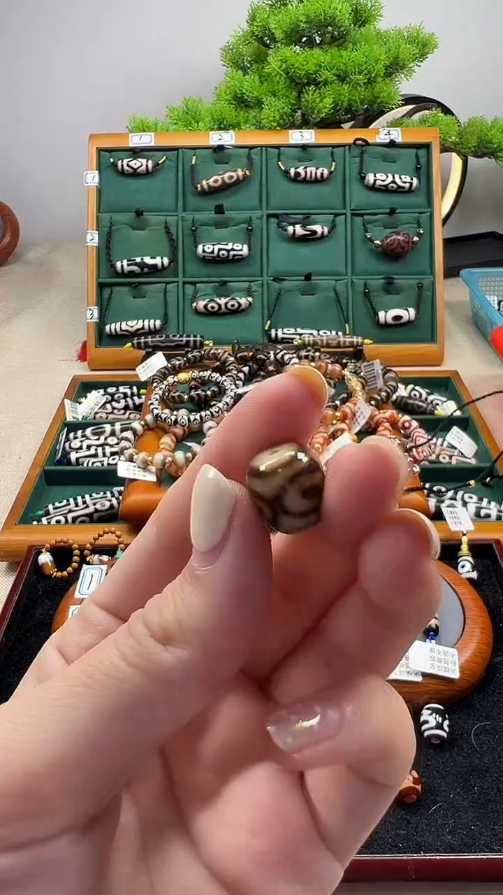 玛瑙/玉髓（覆膜）颈饰未镶嵌25（微瑕随机发货）