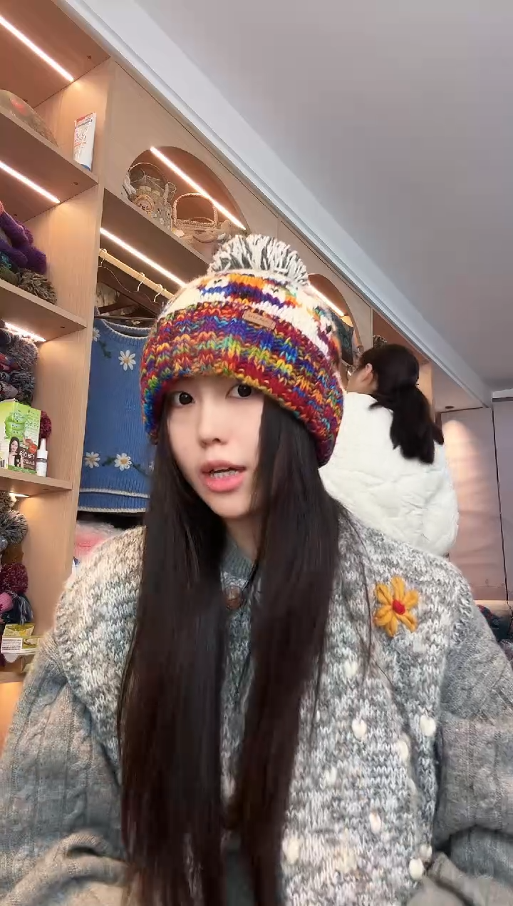 羊毛白色猫头鹰帽