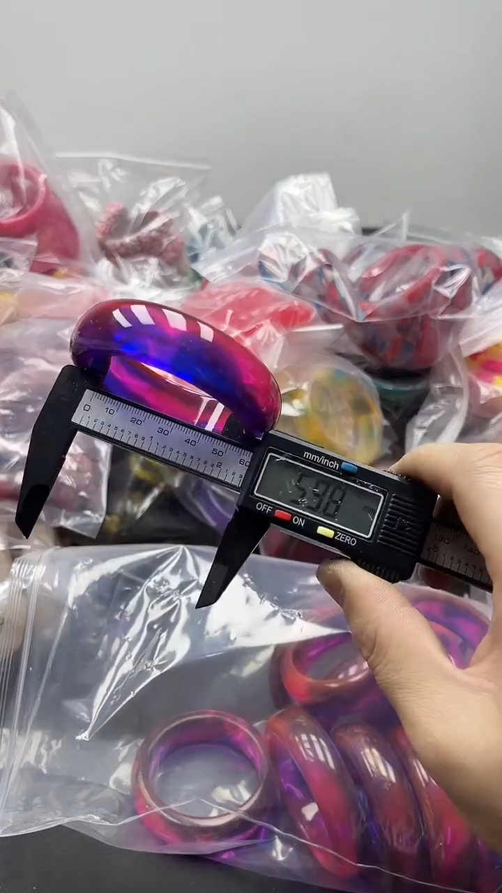 【闪购商品】硅化珊瑚手镯未镶嵌372