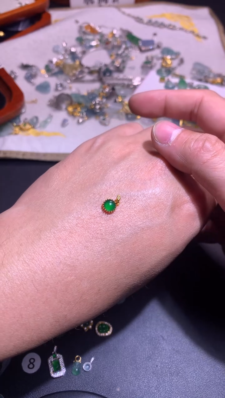 【闪购商品】翡翠吊坠(不含链)银S925镶嵌1