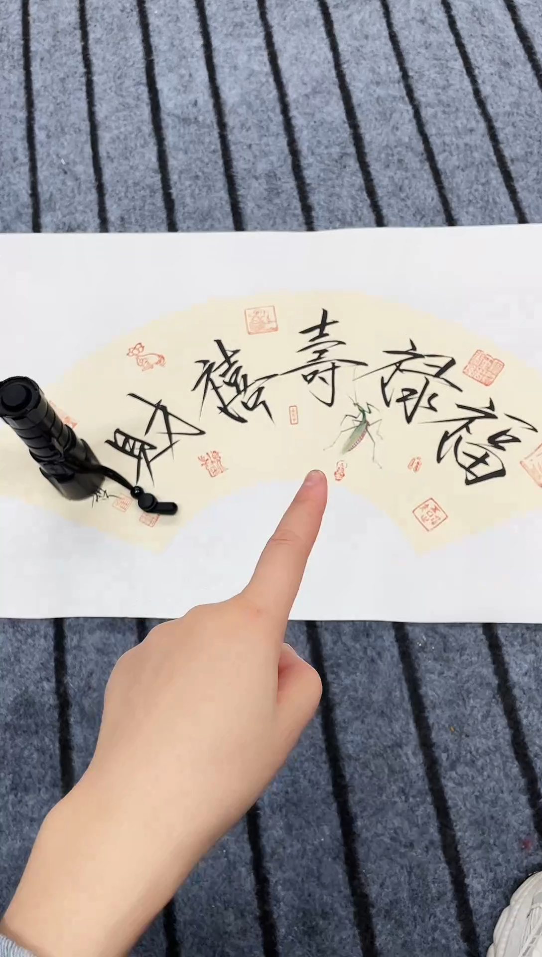 国画精品虫草作品