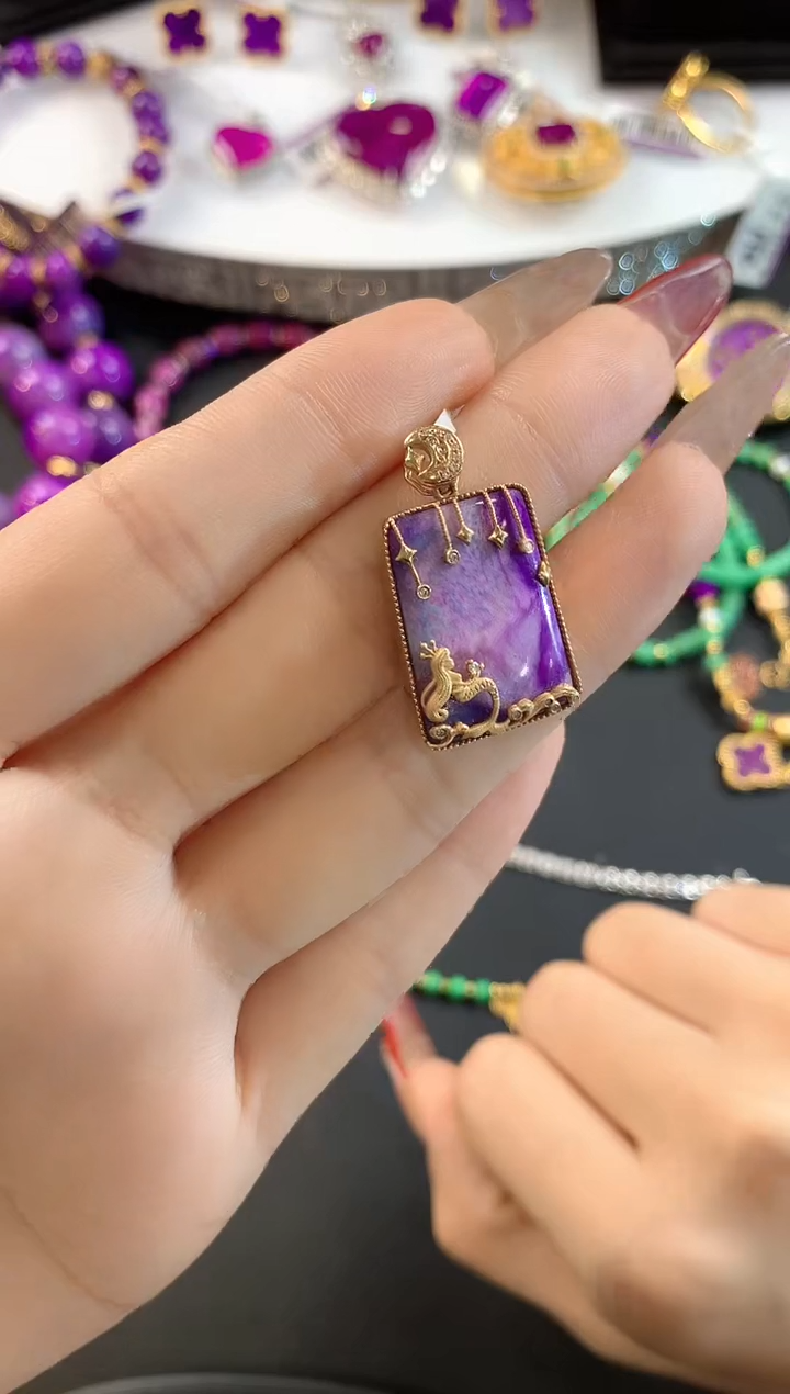 【闪购商品】苏纪石（舒俱来）.18K金镶嵌舒俱来吊坠