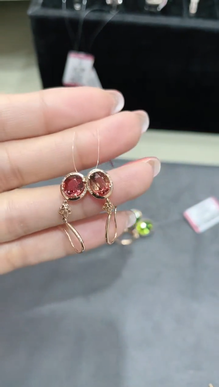 【闪购商品】碧玺耳饰18K金镶嵌·