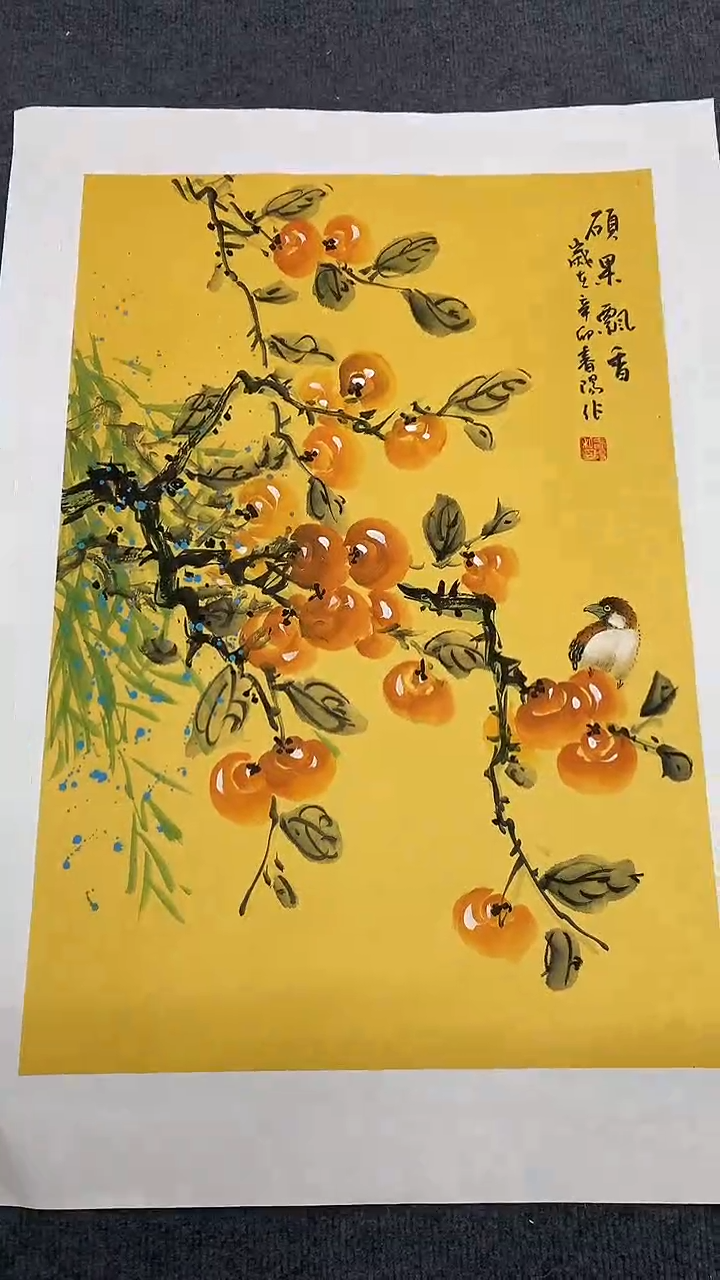 竖款精品开三花鸟