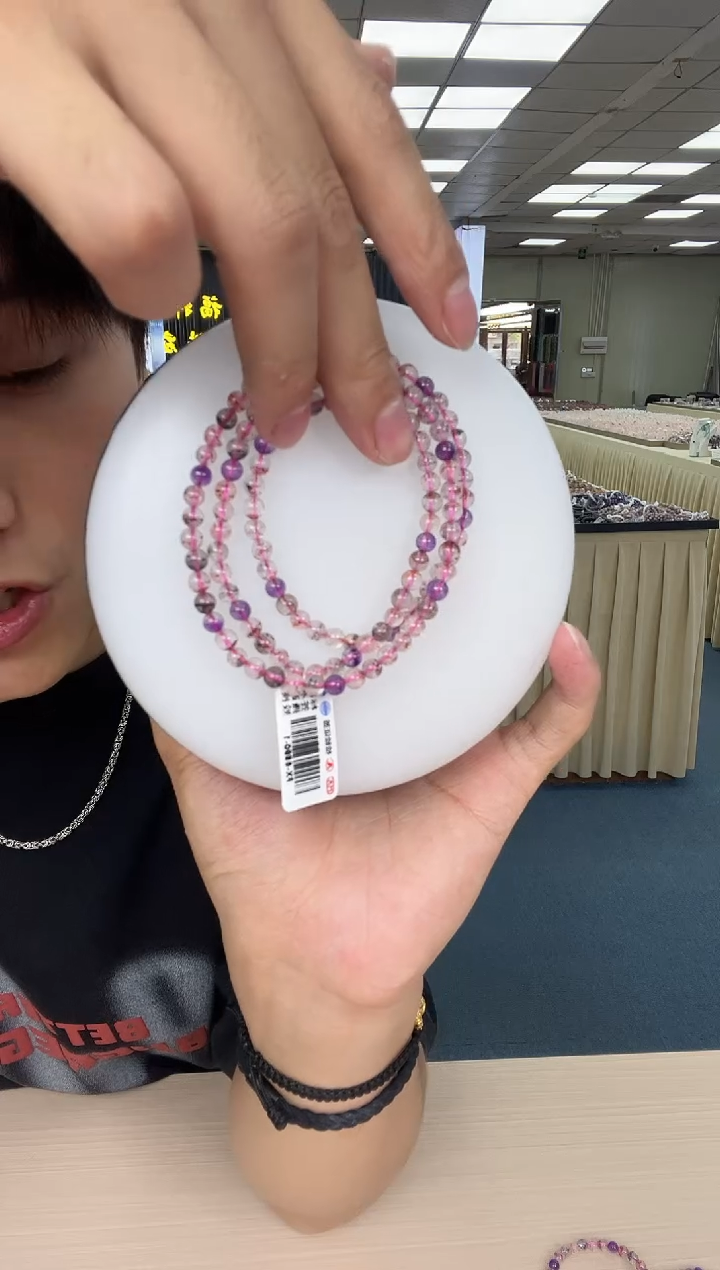 水晶手串未镶嵌彩超七