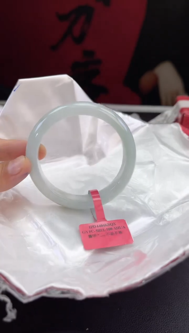 翡翠未镶嵌手镯4翡翠手镯