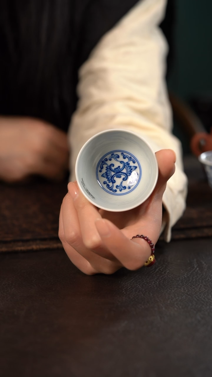 【闪购商品】杯HLX陶瓷点工缠枝莲小鸡心杯