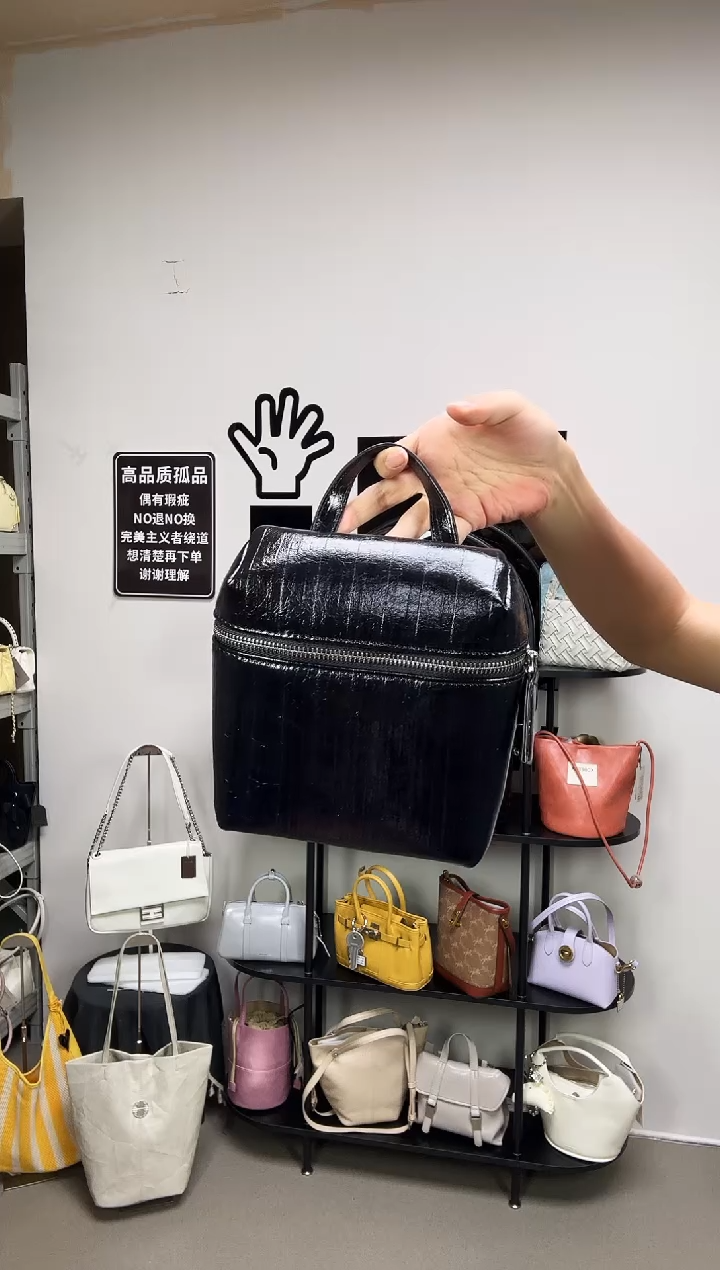 牛皮（革）彩汐轻奢女包编号：77