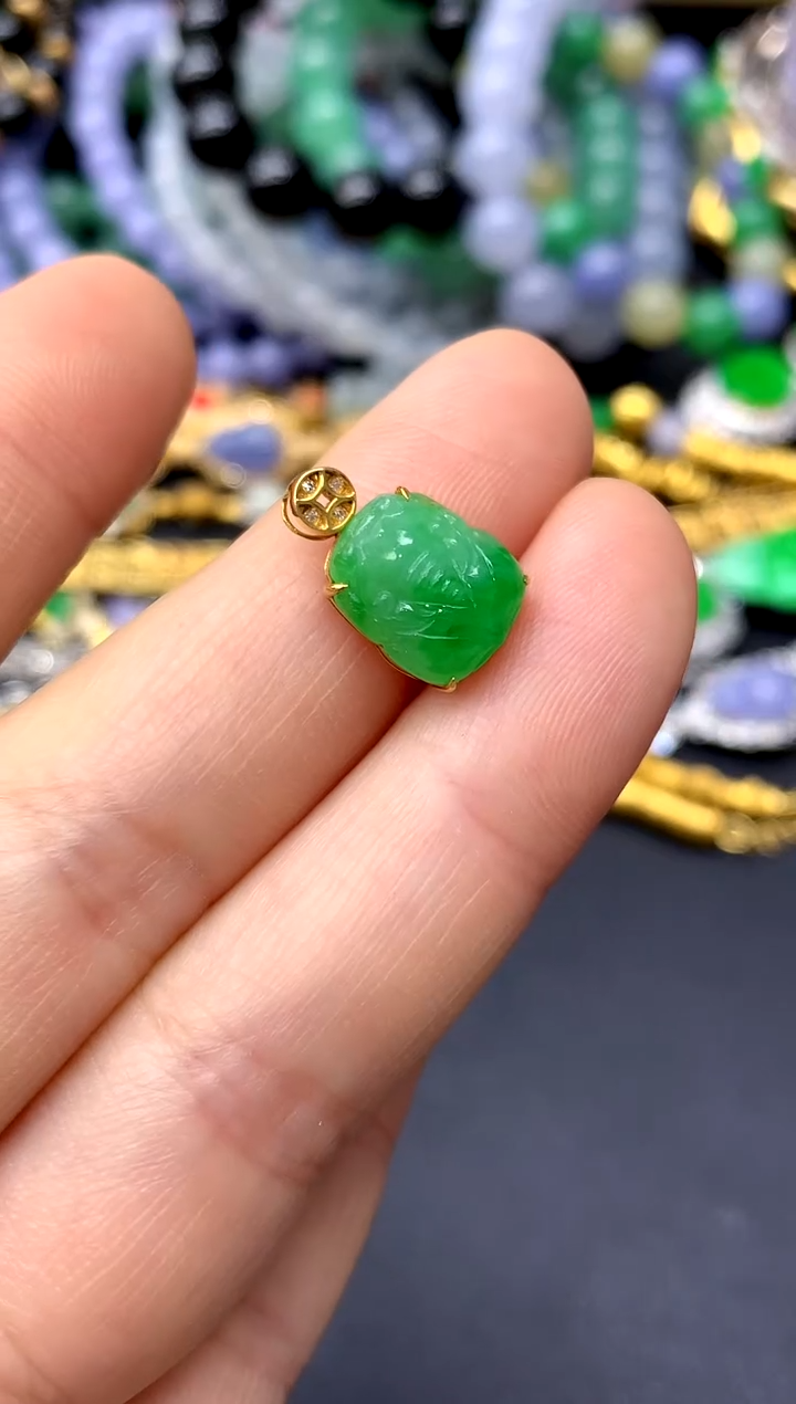 颈饰18K金镶嵌翡翠378-中国好珍宝