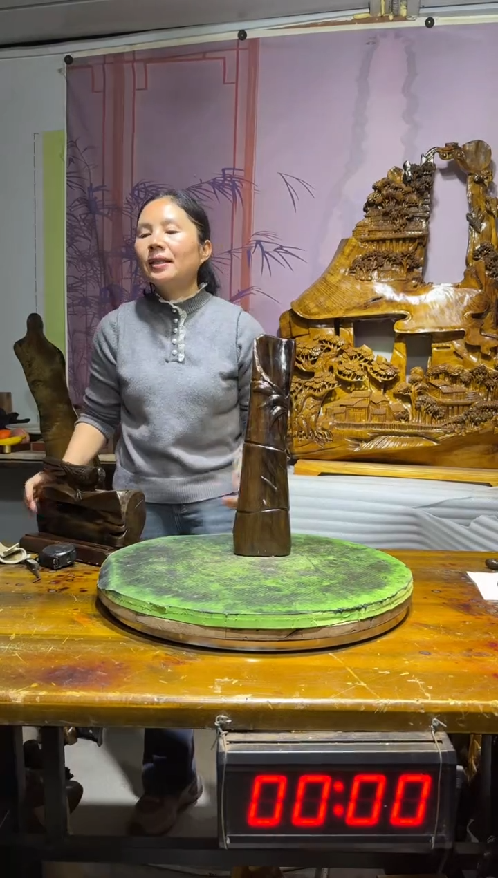 金丝楠缘****分金丝楠木雕刻摆件