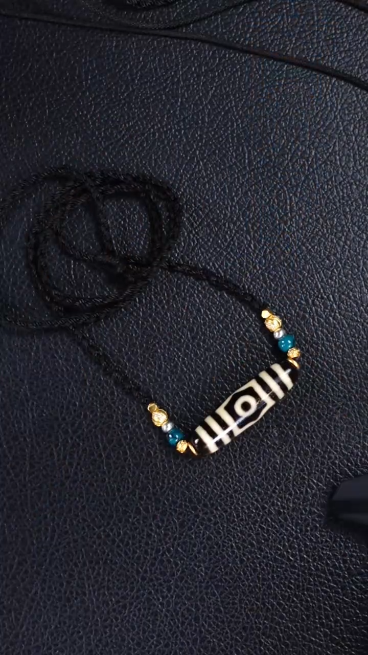 【闪购商品】玛瑙/玉髓颈饰银S925镶嵌三眼玛瑙珠珠