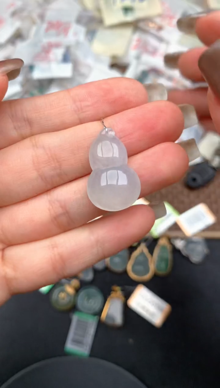 未镶嵌挂件翡翠一