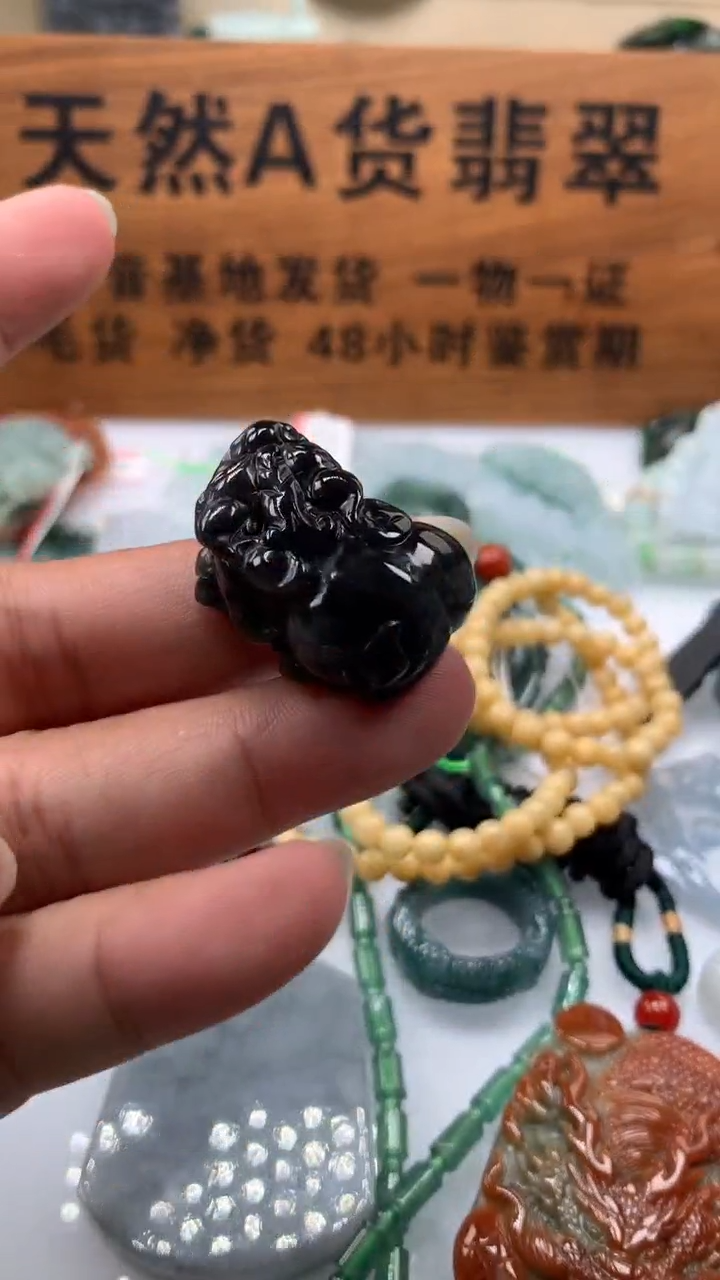 【闪购商品】翡翠颈饰未镶嵌保真天然A货翡翠