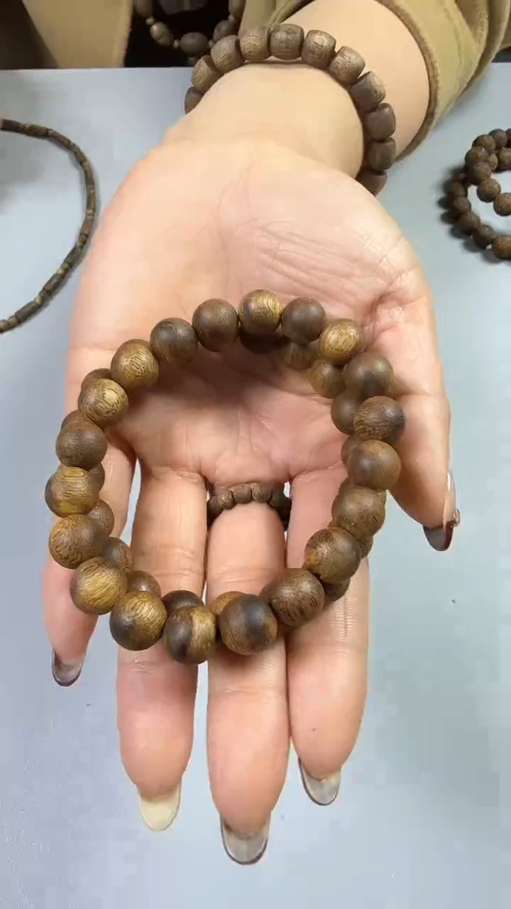 【闪购商品】沉香手串7克+奇楠沉香圆珠单圈多样性发一