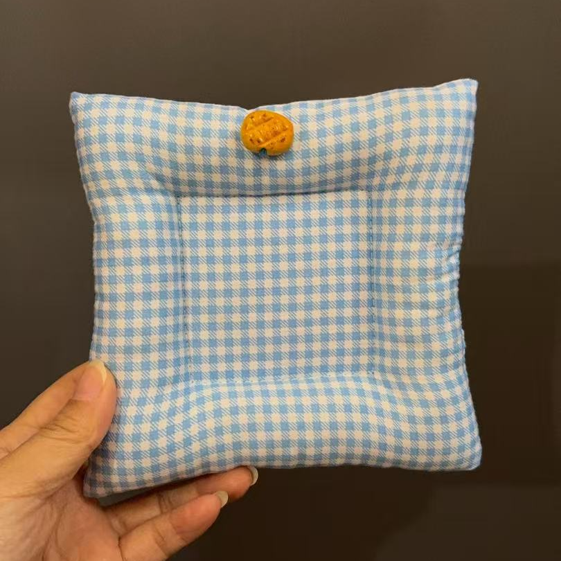 编号195面包蓝色格子杯垫