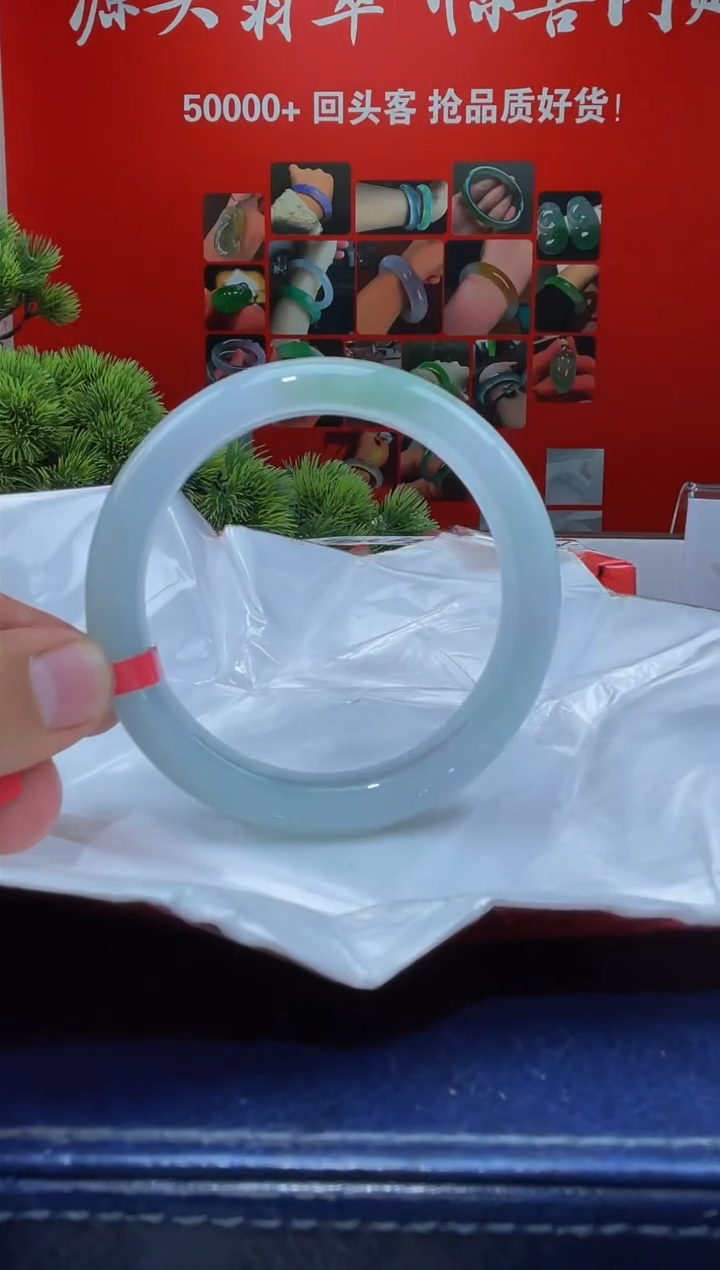 翡翠手镯未镶嵌手镯5