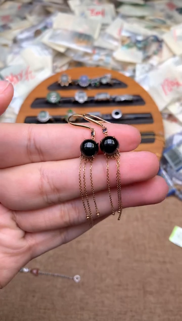 18K金镶嵌挂件翡翠一