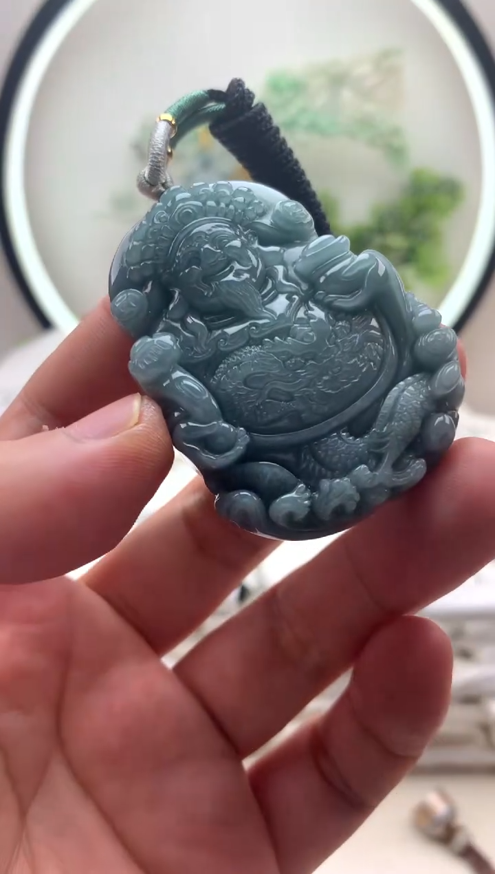 颈饰未镶嵌翡翠财神