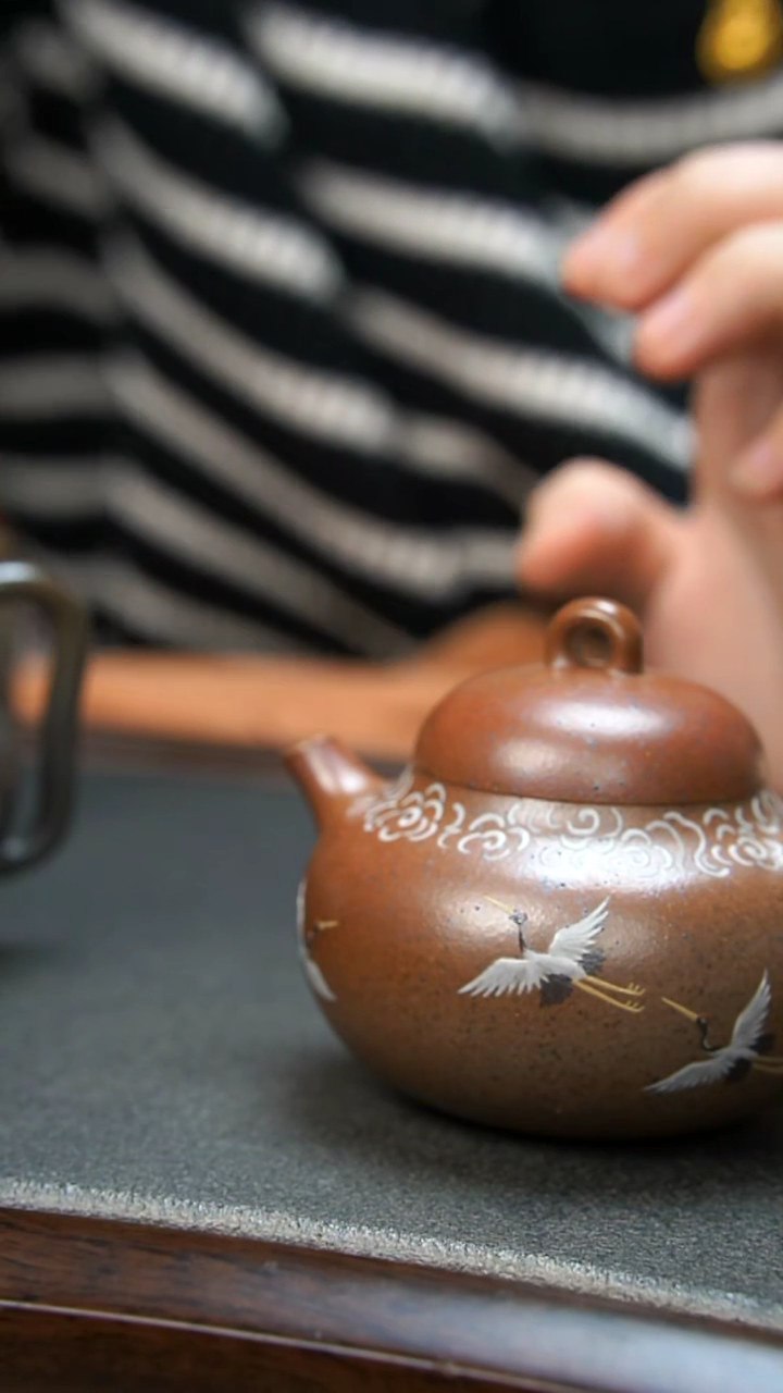 【闪购商品】紫砂茶壶柴烧胭脂红瑞鹤壶+杯子套组