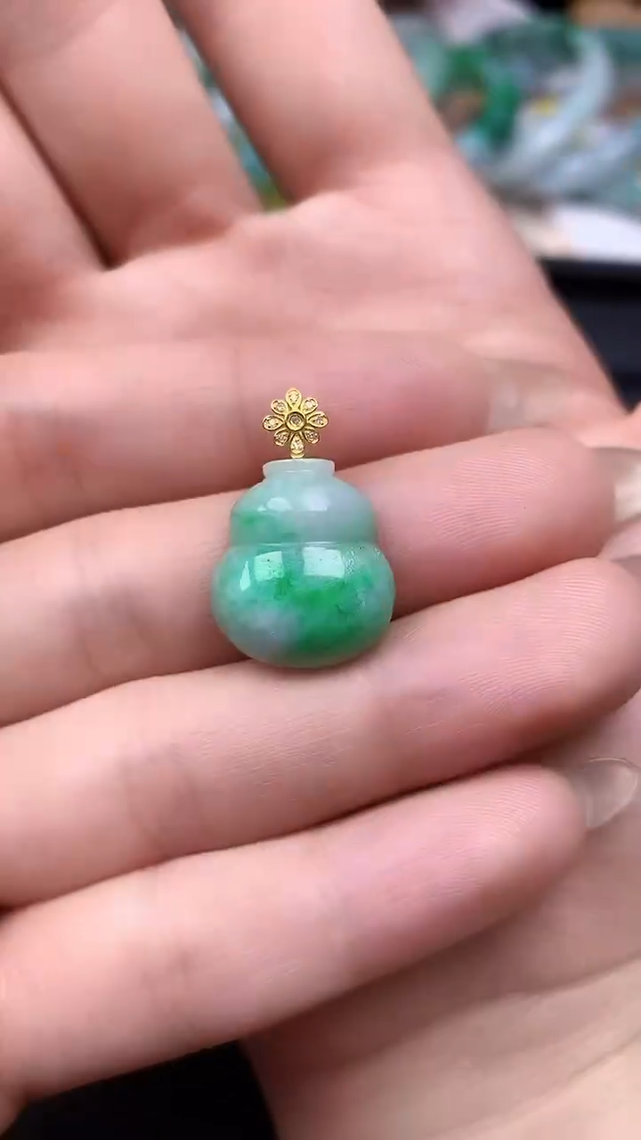 【闪购商品】翡翠颈饰18K金镶嵌颈饰