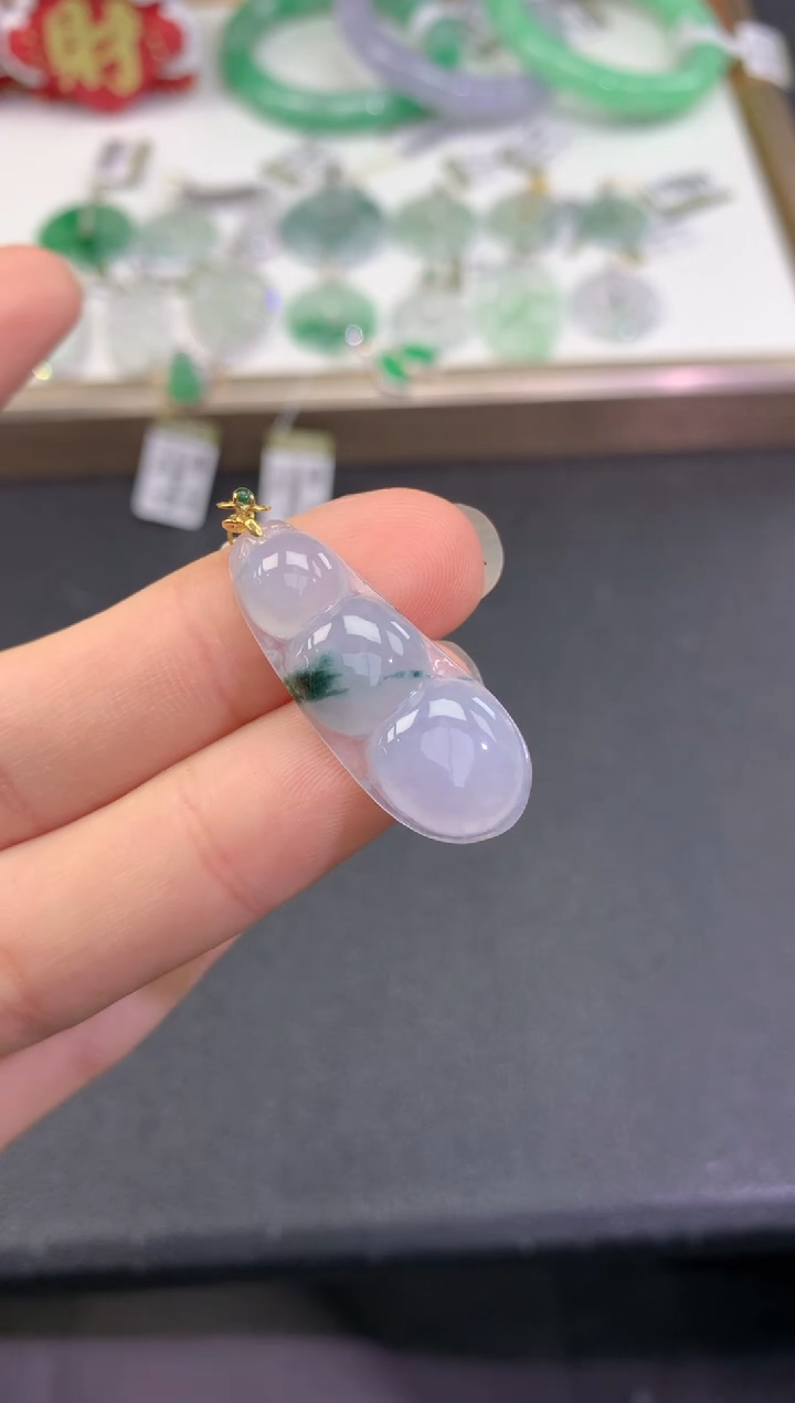 【闪购商品】翡翠颈饰18K金镶嵌         