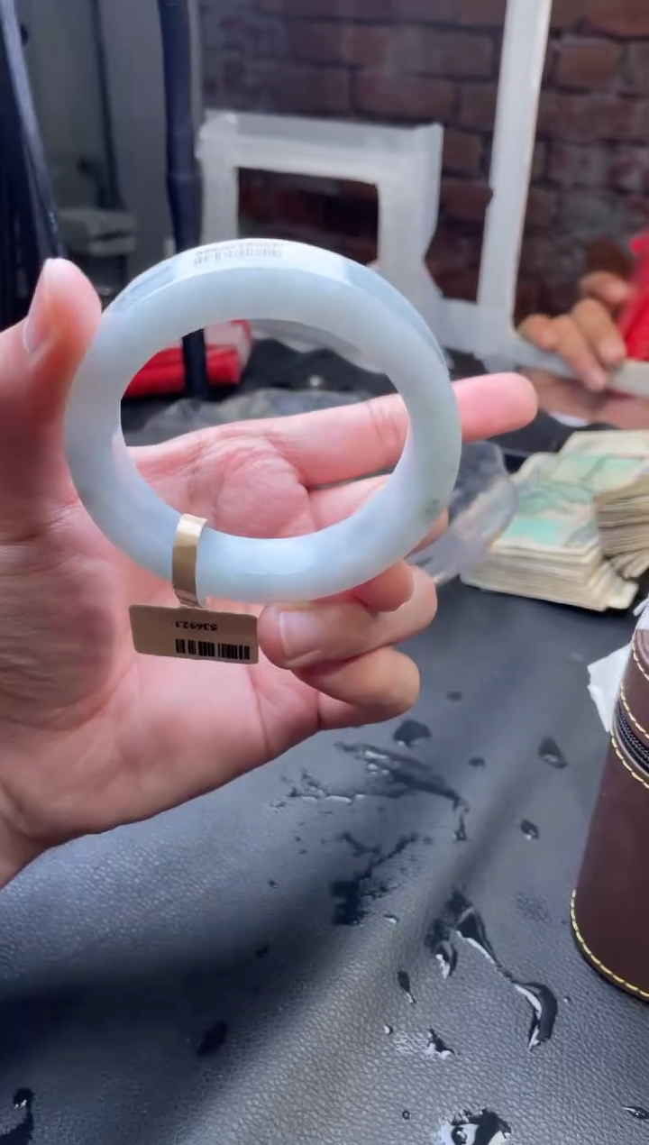 【闪购商品】定制翡翠手镯未镶嵌发一件/DDI02463