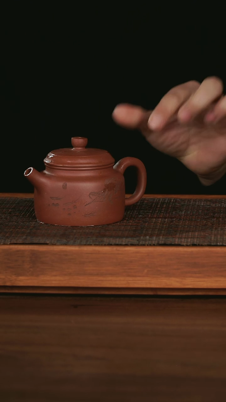 【闪购商品】紫砂茶壶 鳜鱼徳钟 深井老紫泥 150cc