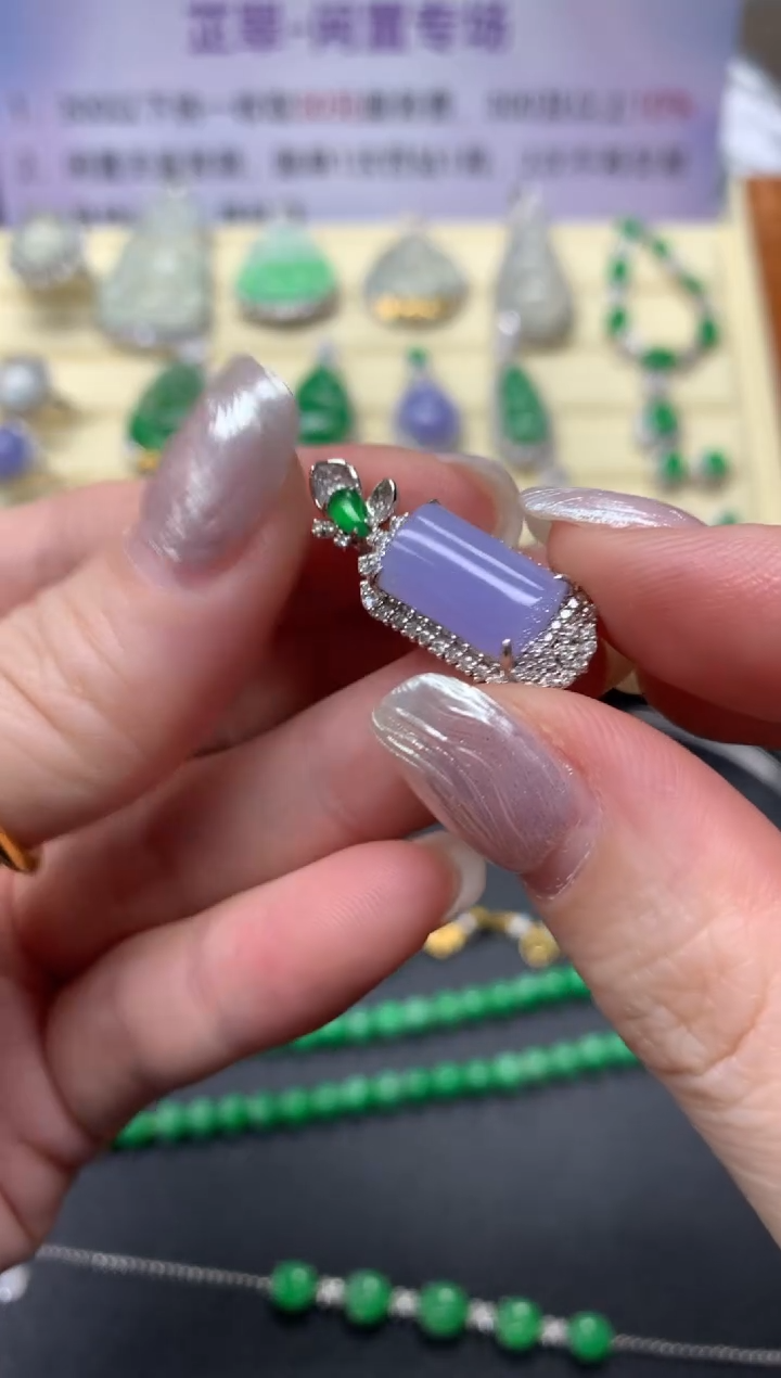 【闪购商品】翡翠吊坠(不含链)18K金镶嵌吊坠|6980+698