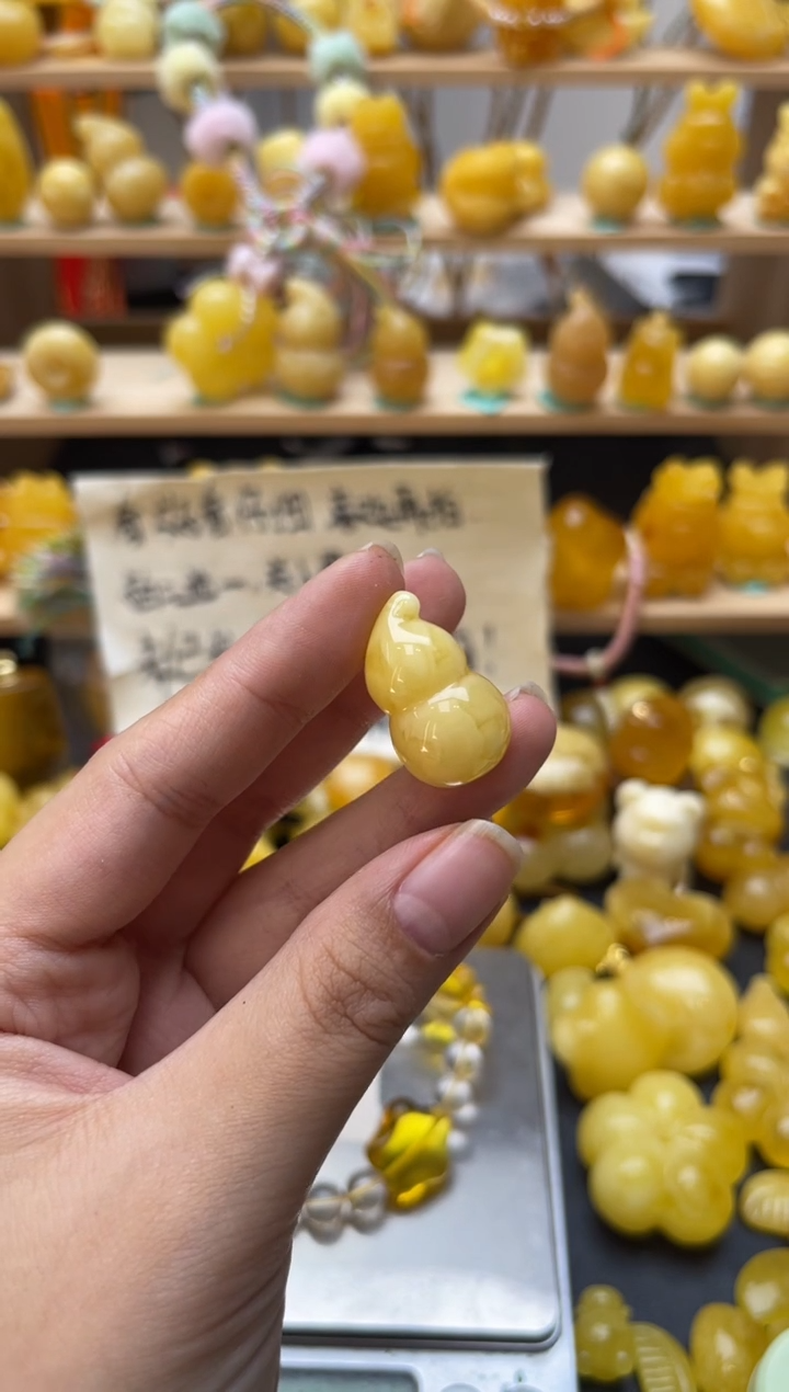 琥珀未镶嵌珠宝奇石145琥珀蜜蜡微瑕