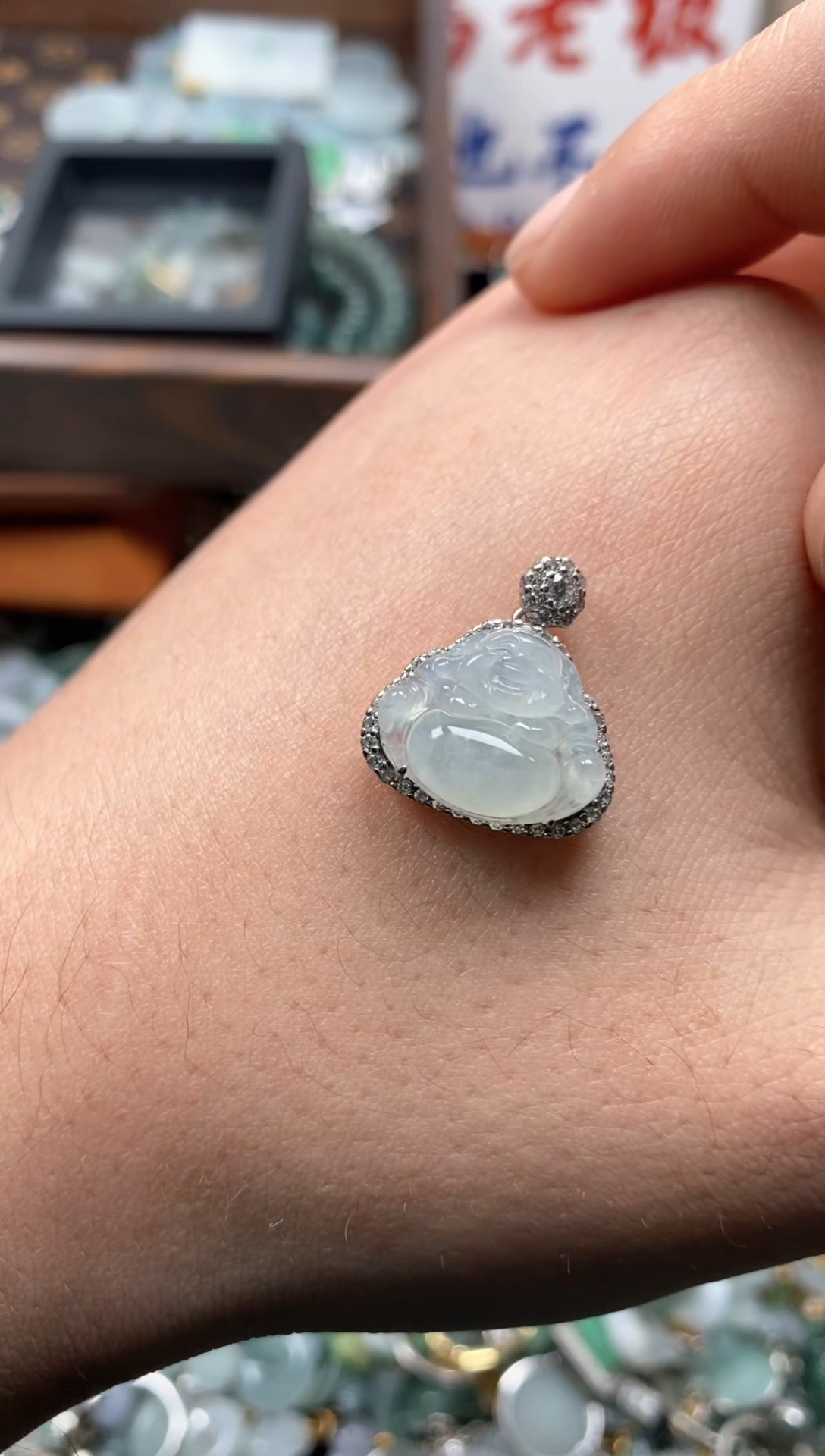 【闪购商品】翡翠颈饰未镶嵌哥哥