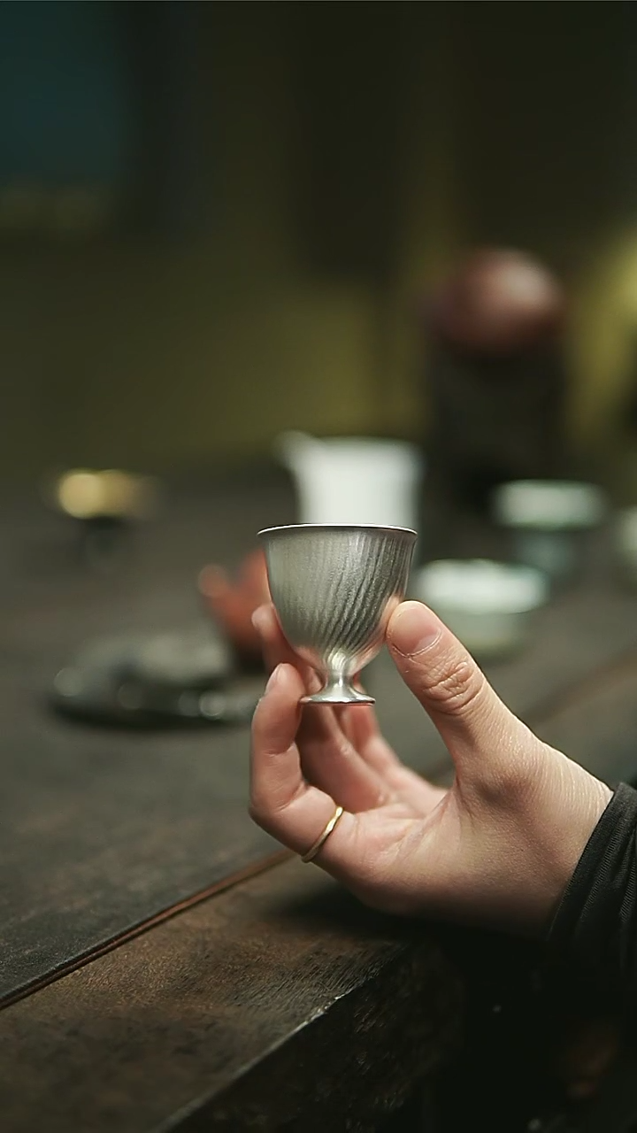 【闪购商品】一延陶泥银彩小高脚