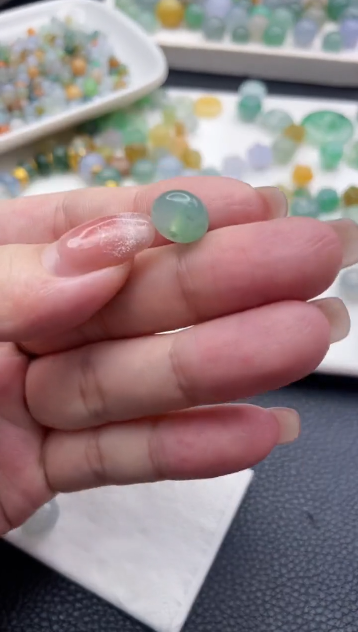 【闪购商品】定制翡翠未镶嵌珠子