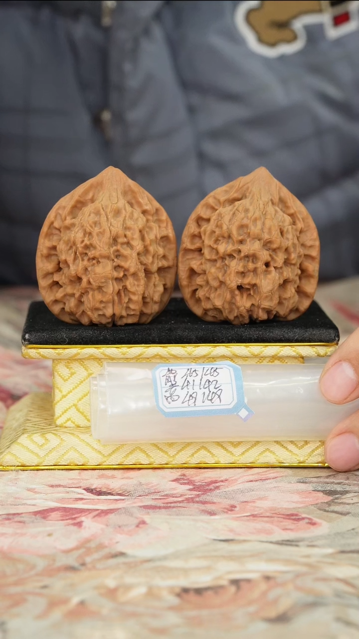 【闪购商品】文玩核桃把件官帽