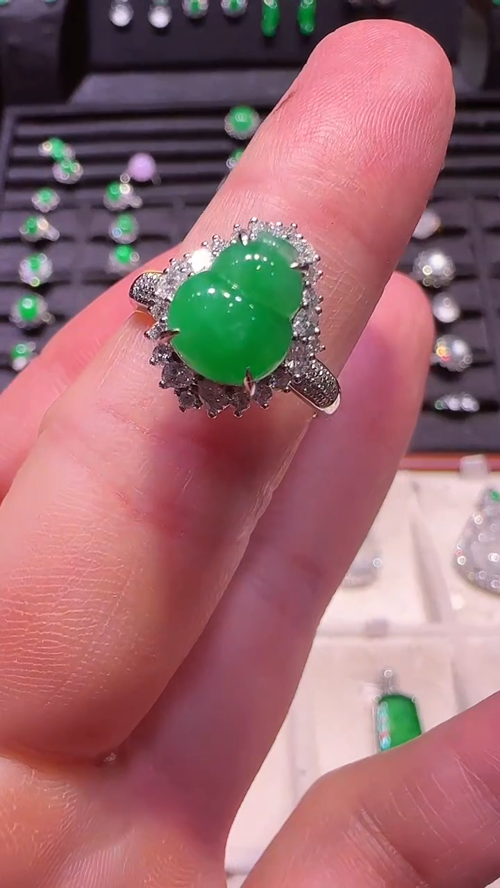 【闪购商品】翡翠戒指18K金镶嵌戒指