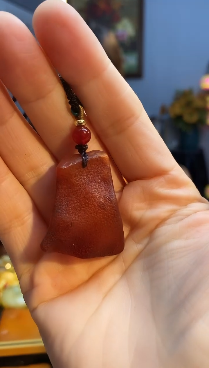 琥珀颈饰未镶嵌挂件