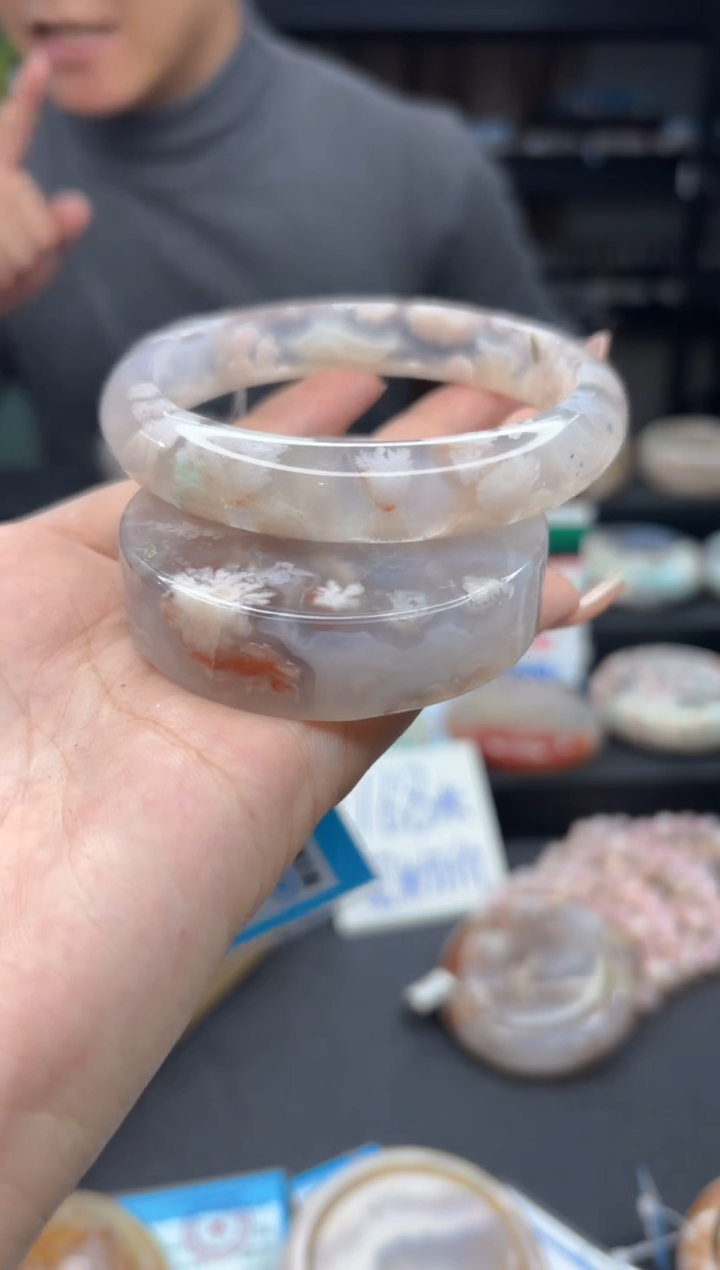 【闪购商品】石英质玉手镯未镶嵌2095（64圈赠送镯心）